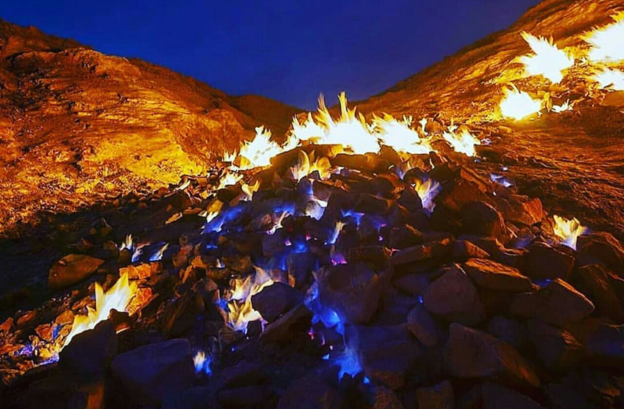 تشکوه رامهرمز کمی پس از غروب آفتاب تشکوه رامهرمز کمی پس از غروب آفتاب
