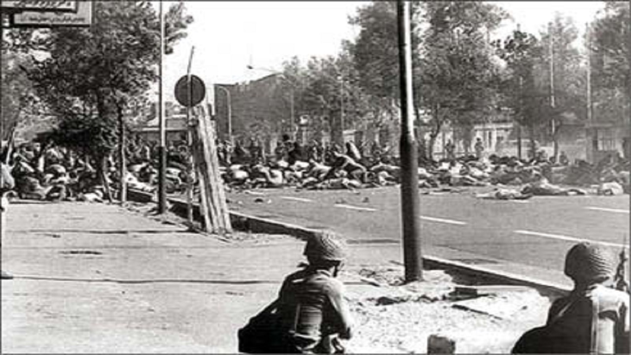 قیام ۱۷ شهریور سند شکست تزویر پهلوی