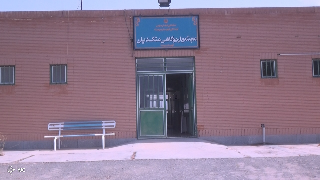 زندگی پشت چراغ های قرمز شهر