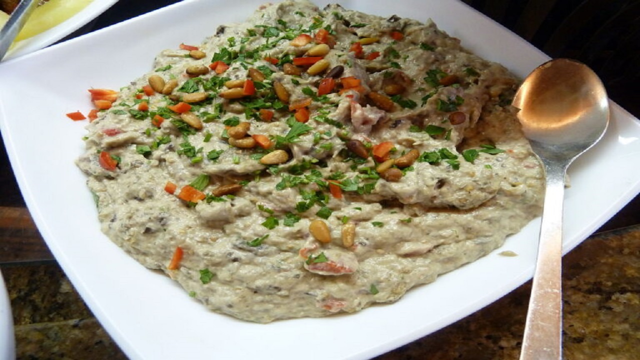 آموزش آشپزی؛ از خورش ریحان بادمجان و پای سیب زمینی پولکی تا خوراک لوبیا سفید + تصاویر