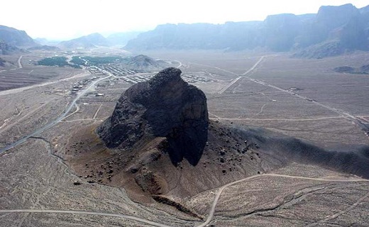 نفس تنها کوه عقاب جهان به شماره افتاد