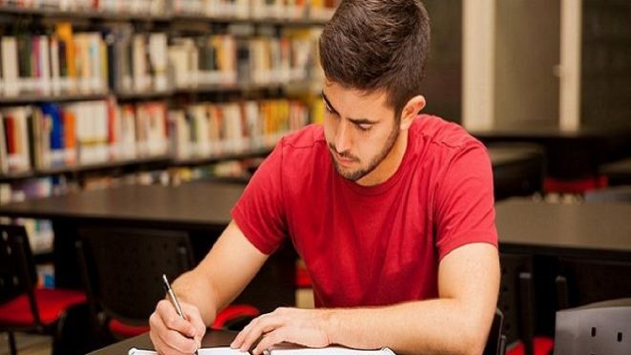معضلات مطالعه دروس عملی و نظری را با چند راهکار ساده مهار کنید