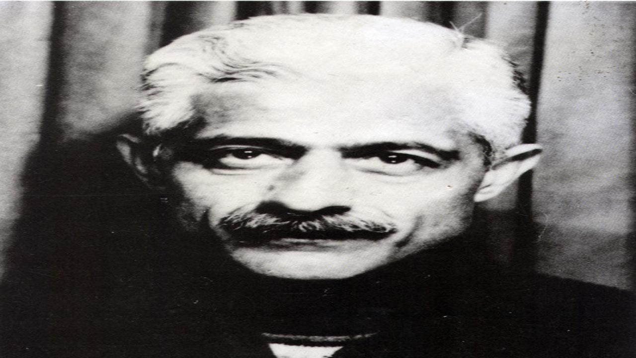 چرا رهبر انقلاب «جلال آل احمد» را نعمت بزرگ می‌دانند؟