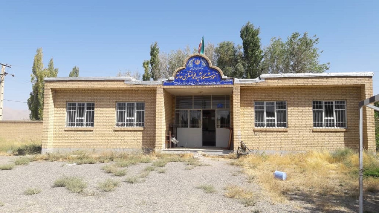 دانش آموزان و والدین گرفتار در فضای شاد