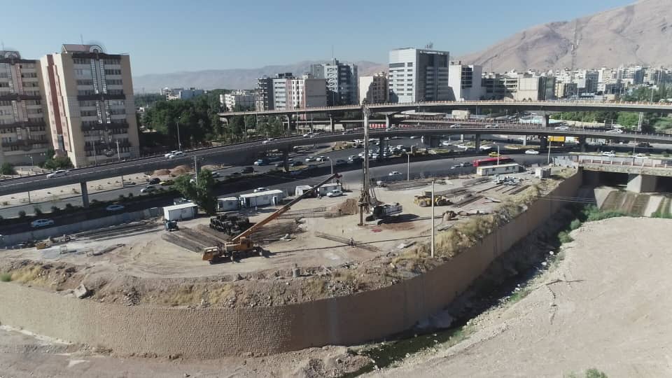 احداث ایستگاه مترو زیر تراز رودخانه