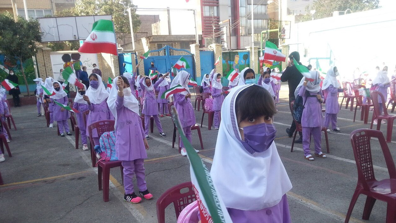 ساعت حضور دانش آموزان مهابادی در مدارس تغییر می‌کند