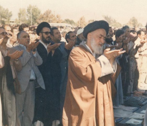 وقتی منافقین محراب مسجد را با میدان جنگ اشتباه می&zwnj;گیرند