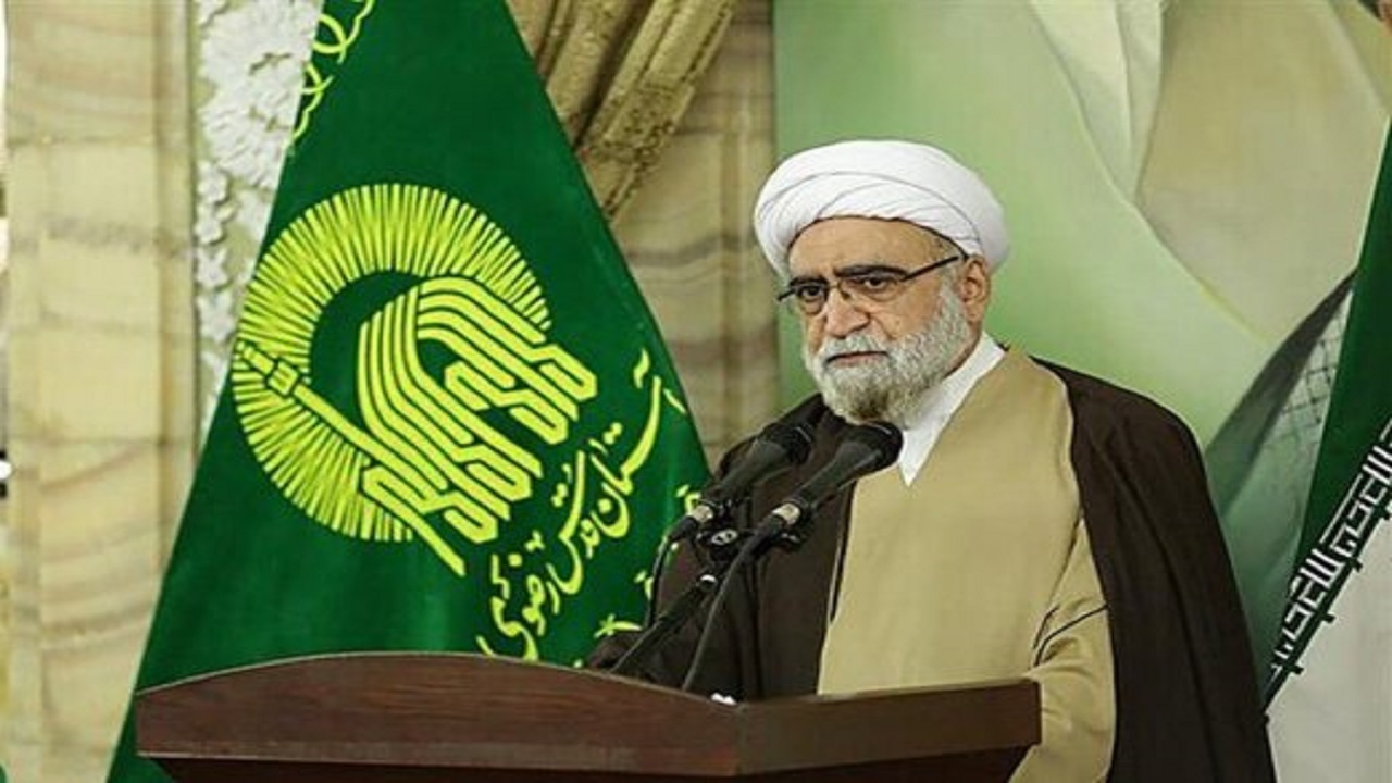 حرم رضوی باید کانون تربیت قراء، حافظان و مفسران قرآن باشد/ قرآن مقدمه امر زیارت است