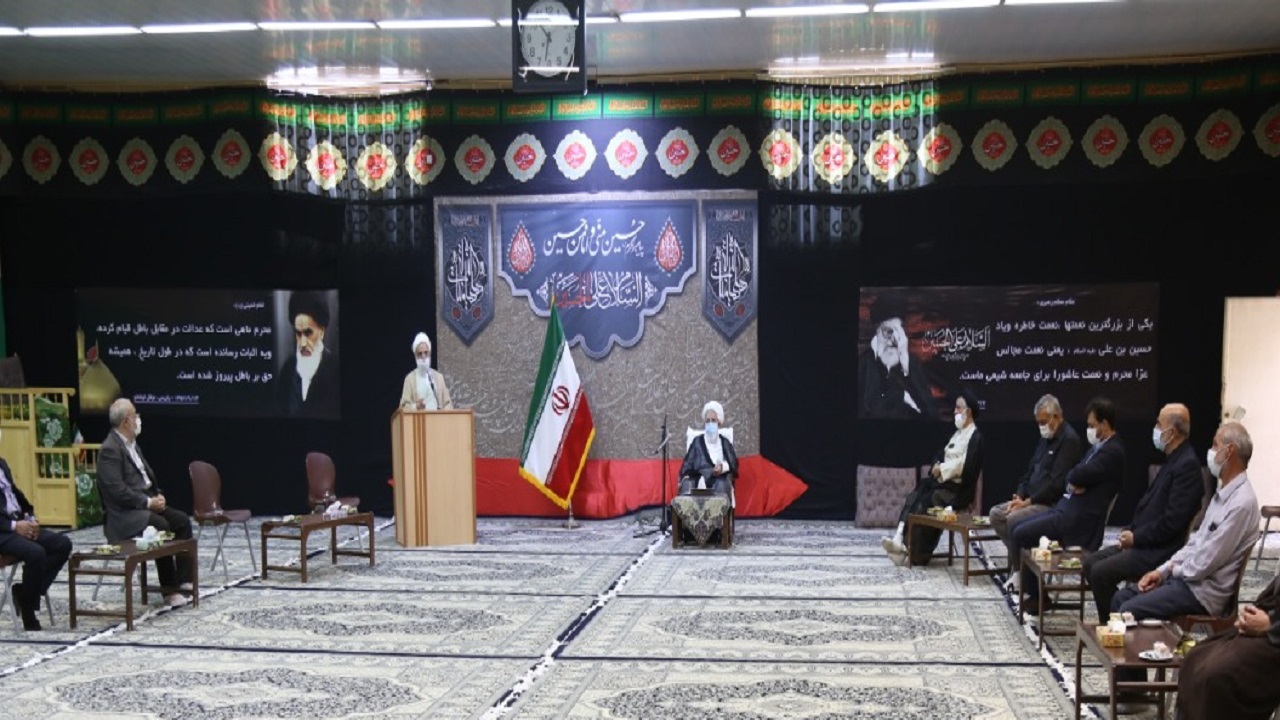 ایستادگی ملت ایران سبب موفقیت کشور برابر قدرت‌های جهانی شد