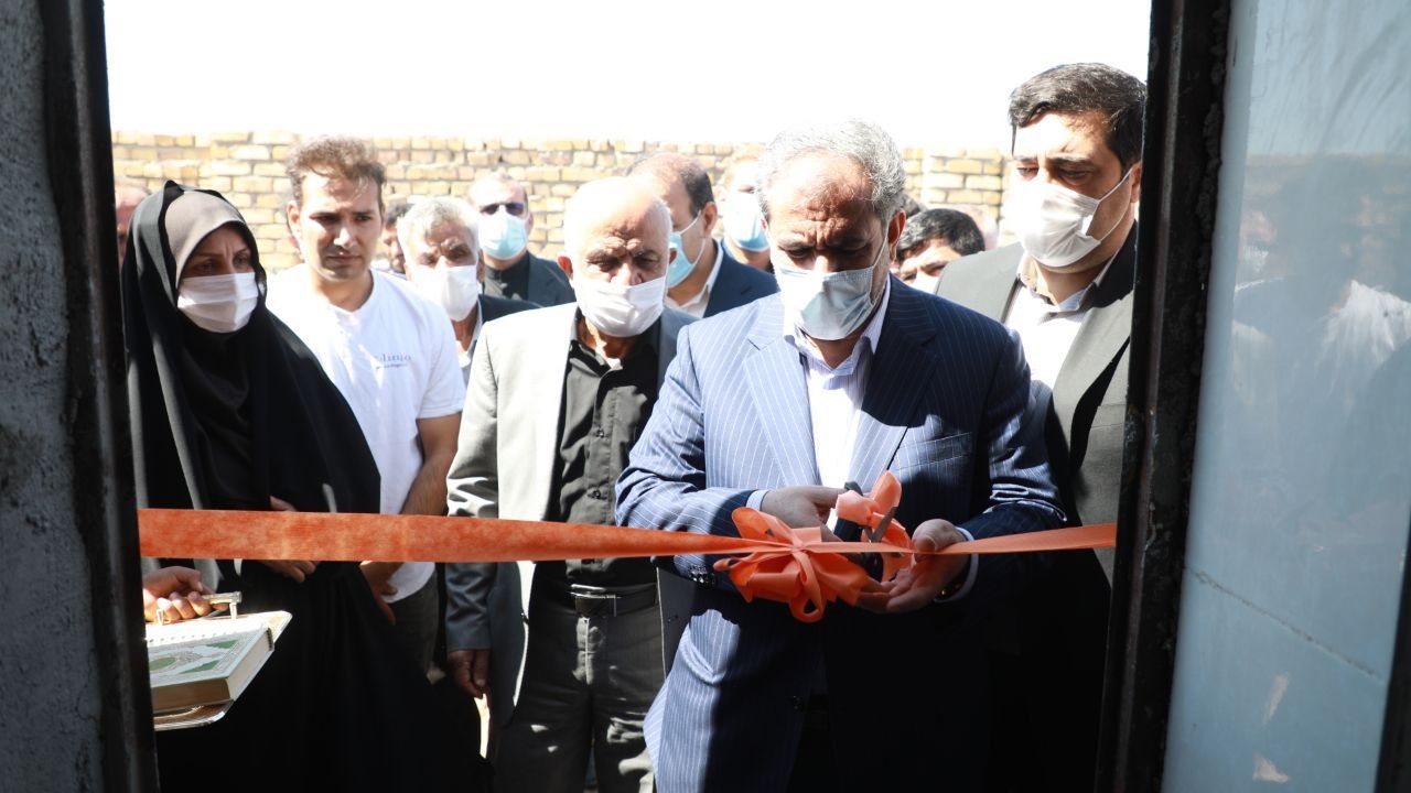 افتتاح یک واحد مرغداری تخمگذار در تاکستان