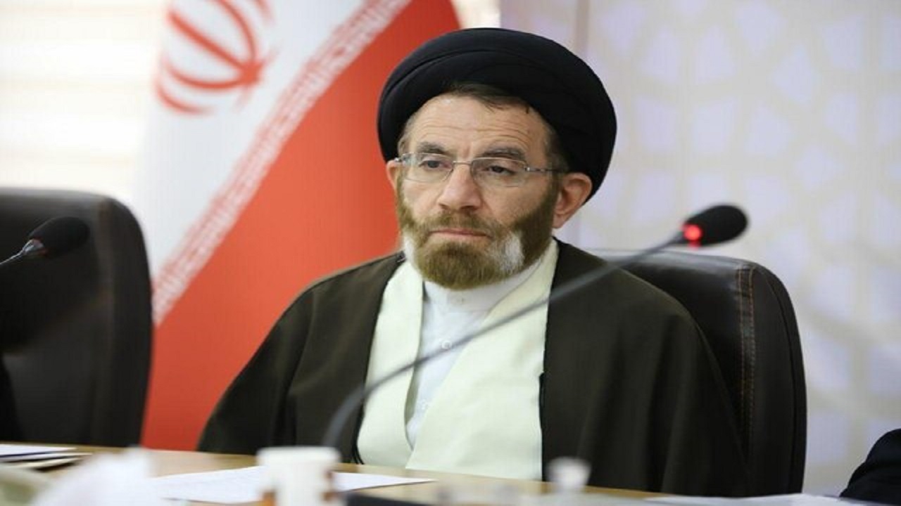 شهیدان رجایی و باهنر تجلی راستین روحیه خدمتگزاری هستند