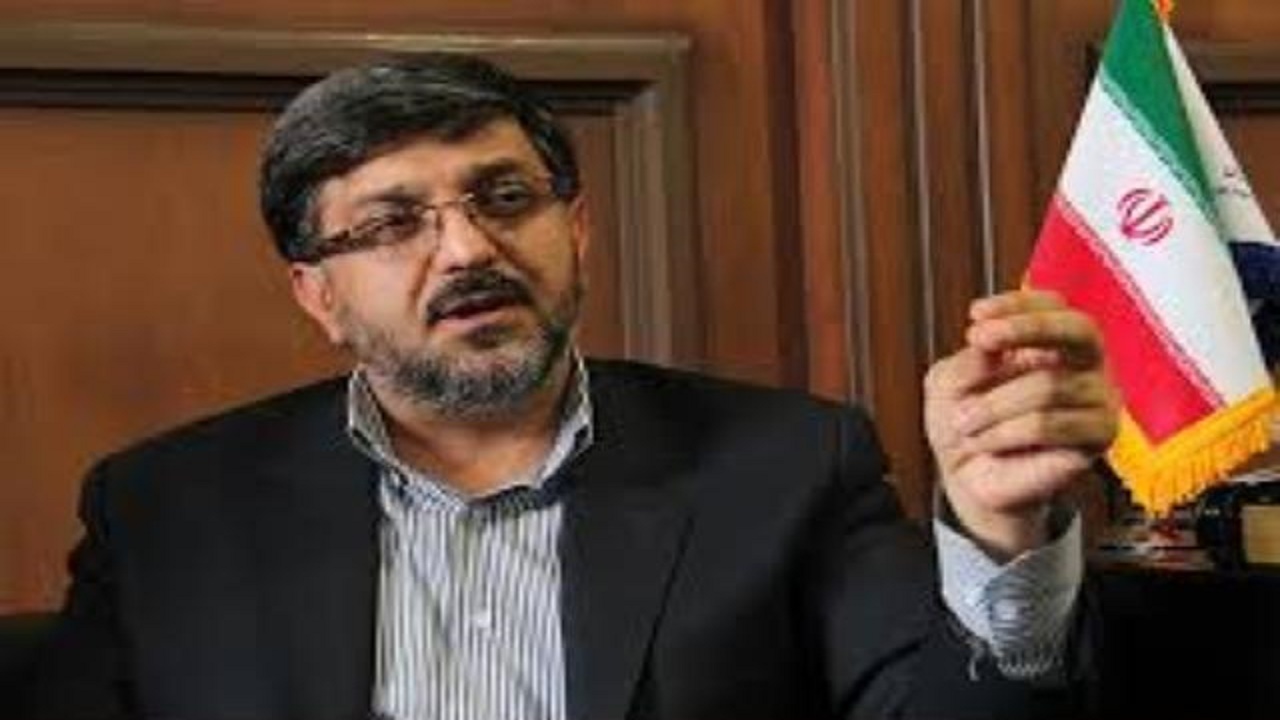 حوزه‌های علمیه و دانشگاه‌ها در پیشبرد برنامه های فرهنگی ملی مشارکت کنند
