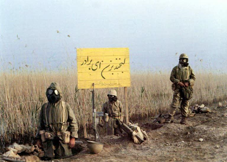 ناگفته هایی از زندگی جانبازی که ۳۵ سال است نخوابیده! + تصاویری ناگفته هایی از زندگی جانبازی که ۳۵ سال است نخوابیده! + تصاویری