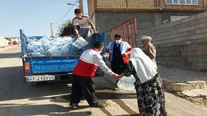 امدادرسانی جمعیت هلال احمر استان کرمانشاه به اهالی روستای شیخ صله