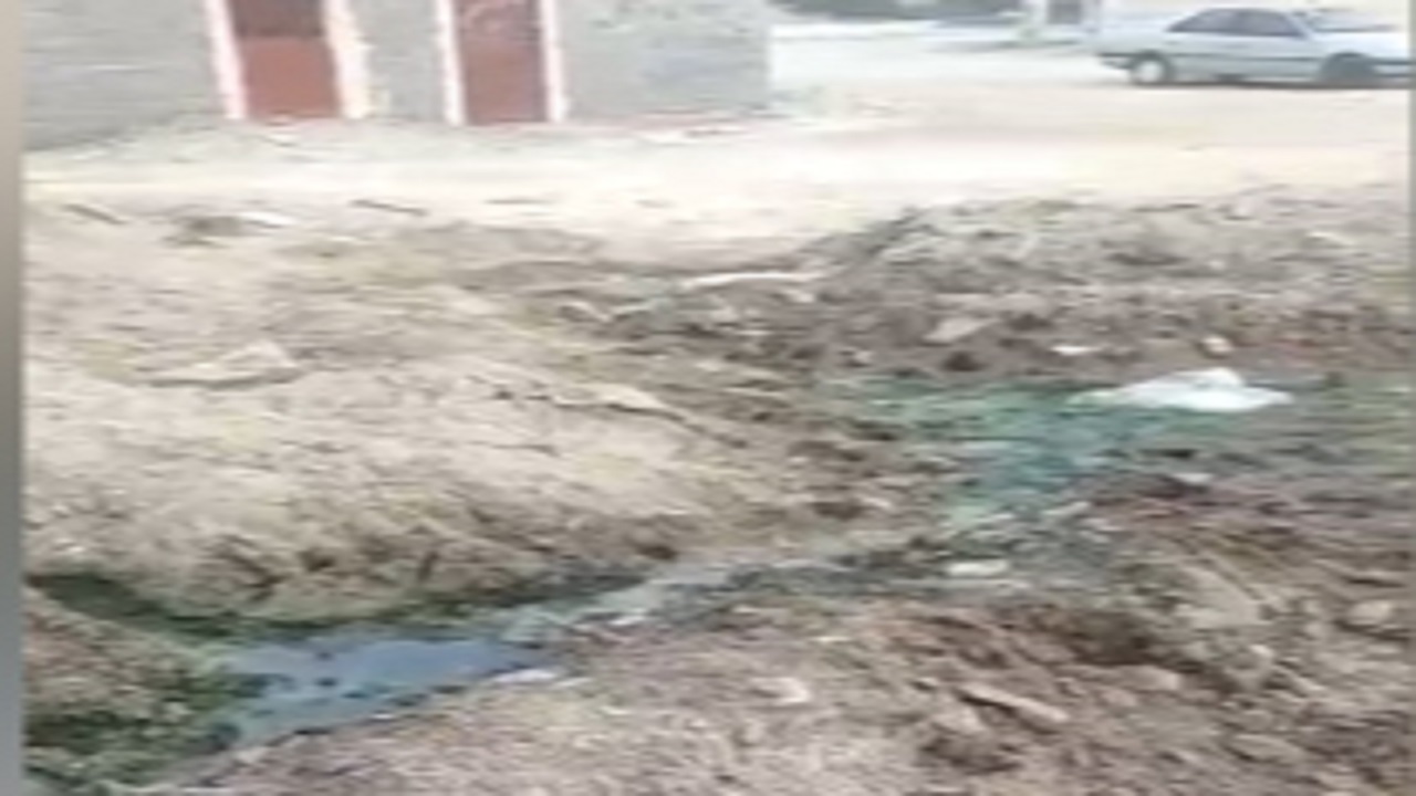 وضع نامناسب فاضلاب در مسکن مهر چابهار + فیلم