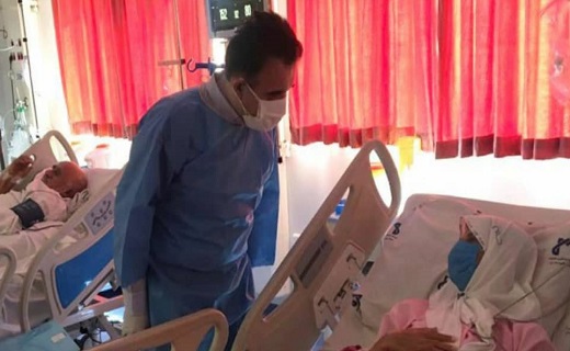 رئیس دانشگاه علوم پزشکی قم از یک مرکز درمانی بازدید کرد رئیس دانشگاه علوم پزشکی قم از یک مرکز درمانی بازدید کرد