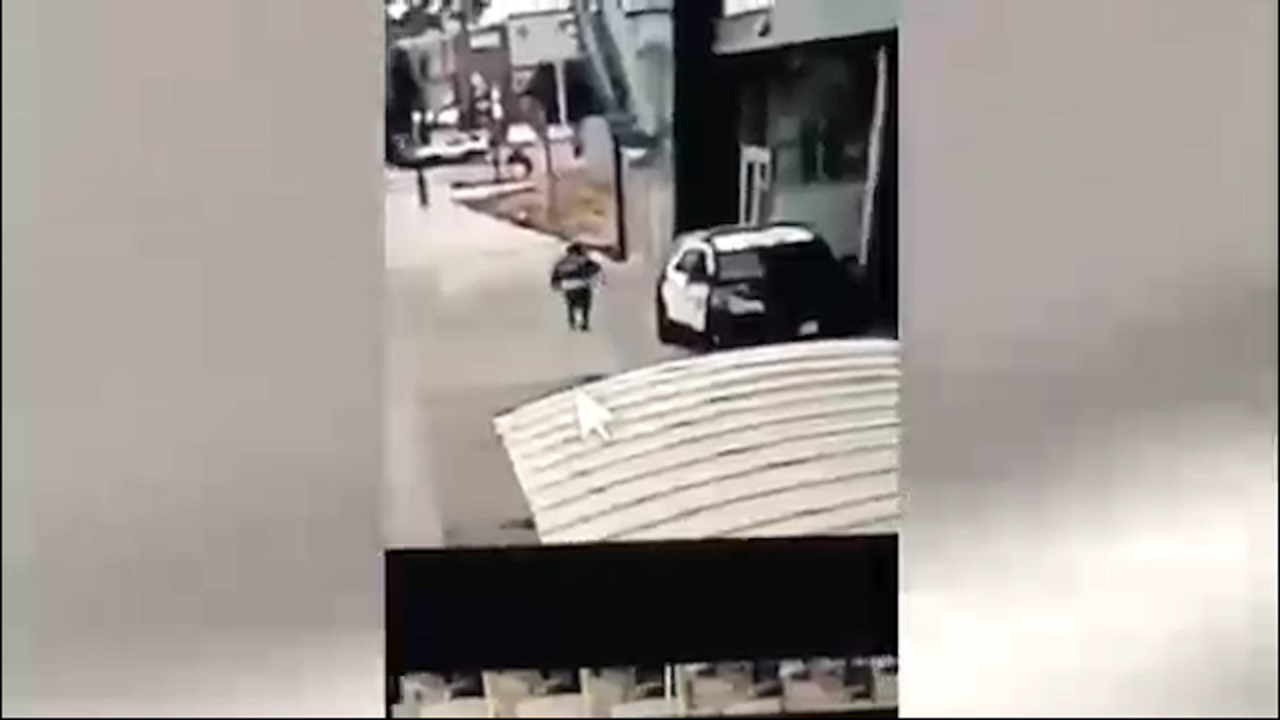 درگیری مسلحانه فردی با پلیس آمریکا