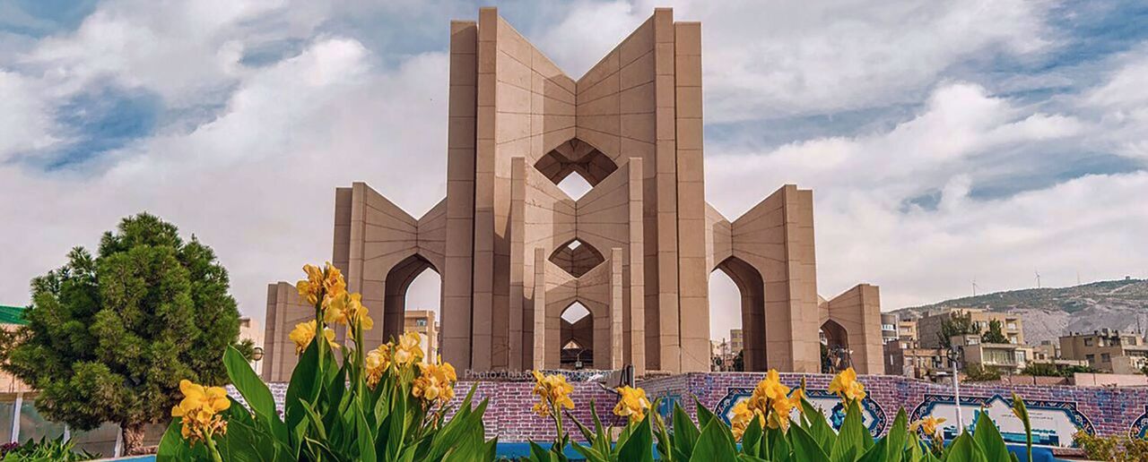 آیین بزرگداشت استاد شهریار در محوطه مقبره الشعرا برگزار می‌شود