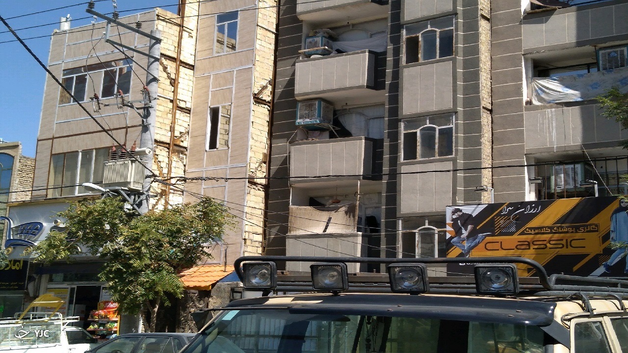 حاشیه نشینی جدید این بار بر فراز پشت بام&zwnj;ها در مشهد