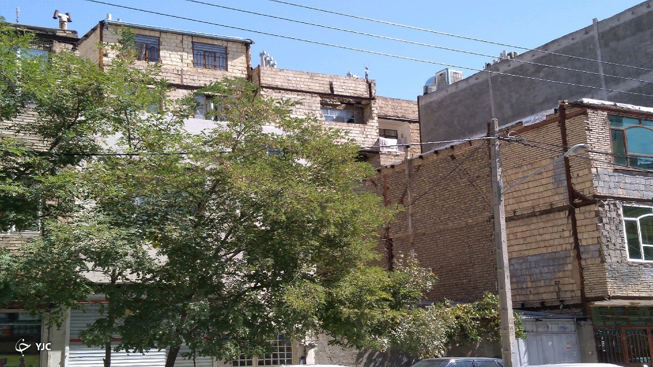 حاشیه نشینی جدید این بار بر فراز پشت بام&zwnj;ها در مشهد