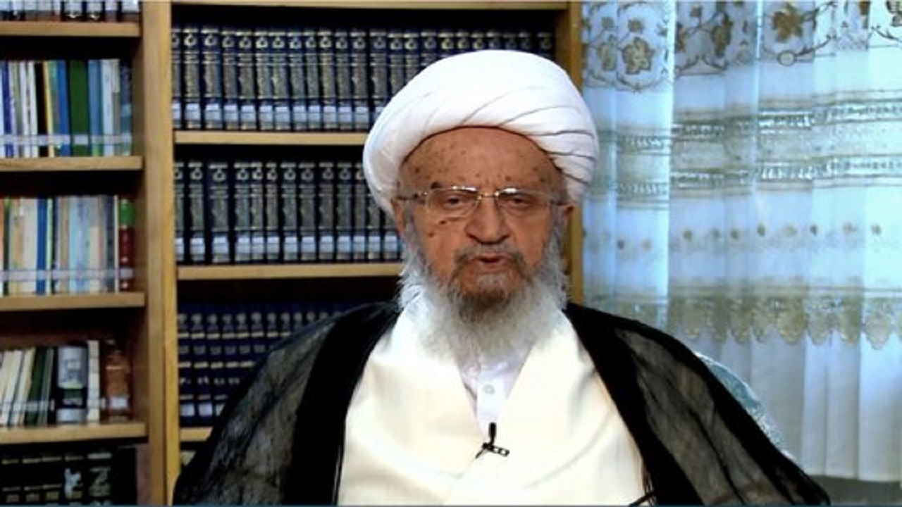آیت الله مکارم شیرازی ارتحال آیت الله صانعی را تسلیت گفت