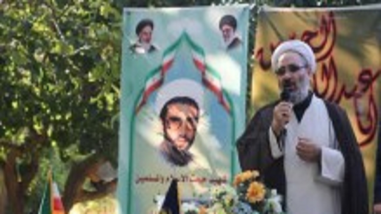 تجلیل از ایثارگران از وظایف مهم و همگانی است