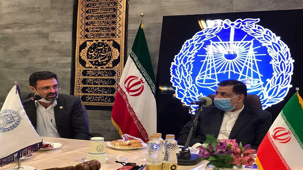 کانون‌های وکلا فرصت مغتنمی برای نظام و مردم هستند