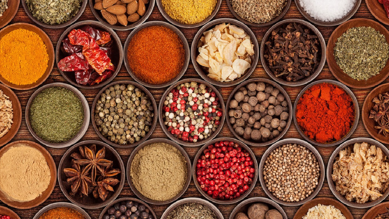 اجرای طرح توسعه صنایع تبدیلی تولید ادویه و پودرهای گیاهی