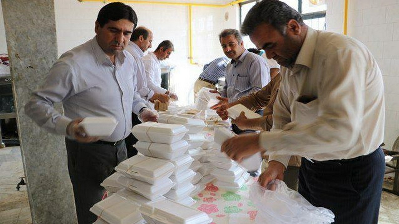 کمک ۲ میلیارد ریالی به نیازمندان بخش چوار ایلام در طرح اطعام و احسان حسینی