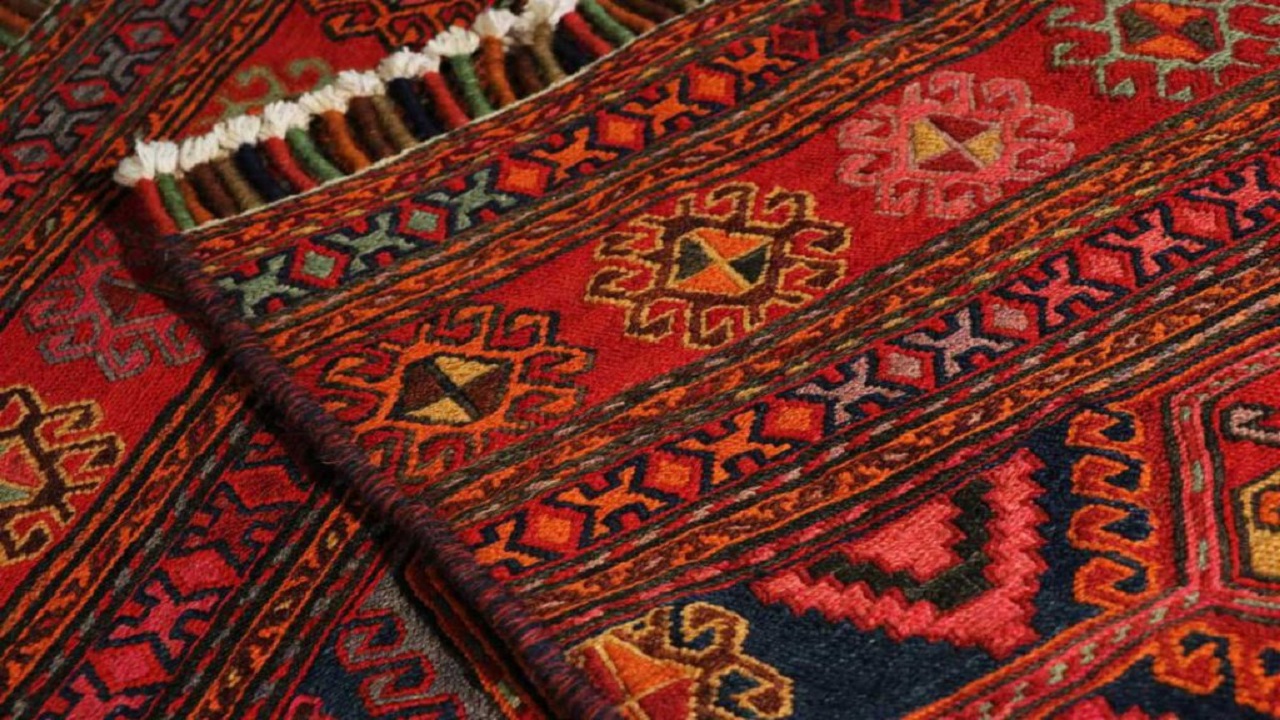ساماندهی  کارگاه‌های گلیم بافی در قالب کمیته صنایع دستی