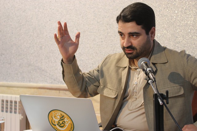 روح الله مومن نسب