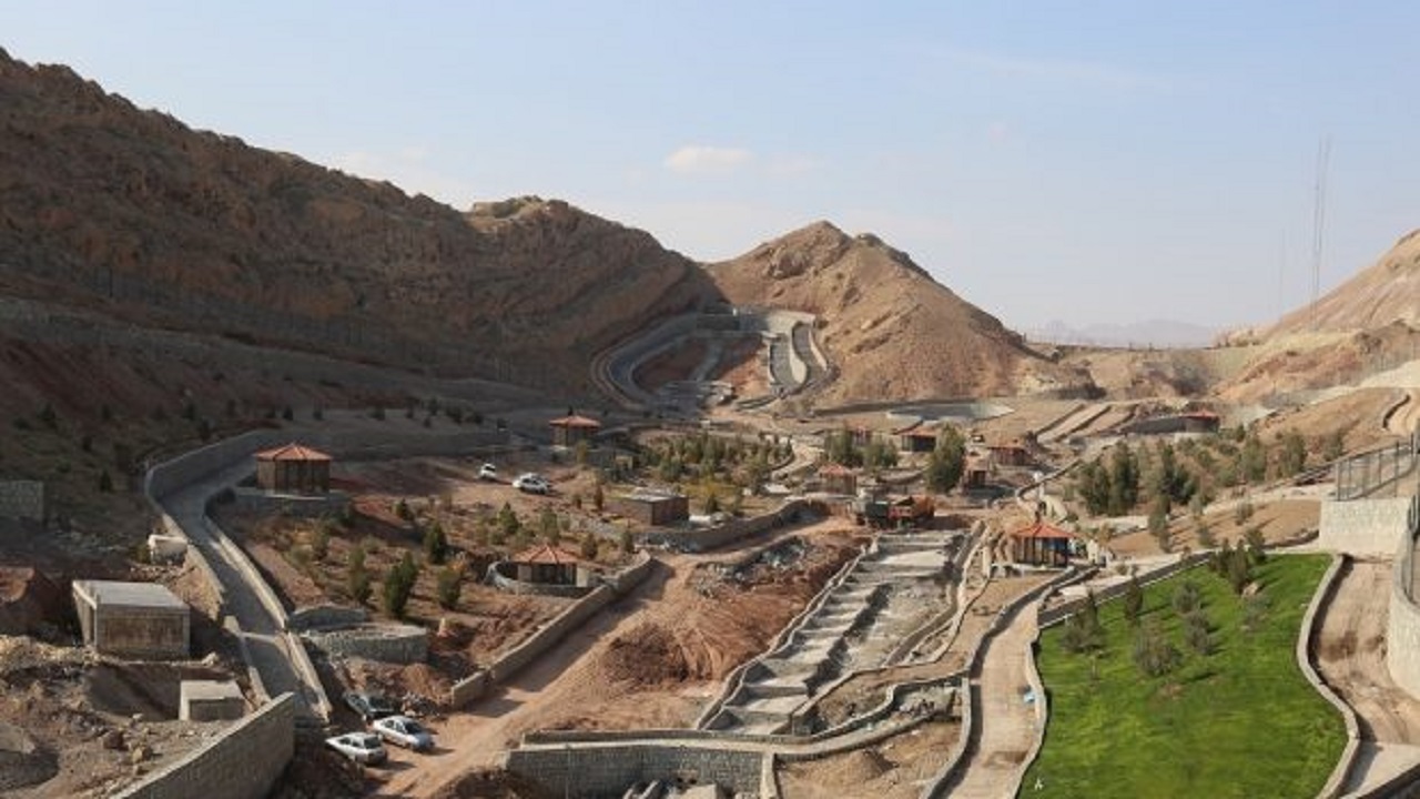 باغ پرندگان قم در ایستگاه پایانی افتتاح