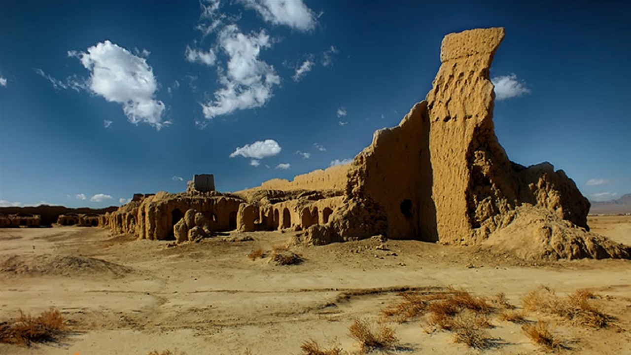 مرمت قلعه تاریخی امیریه دامغان آغاز شد