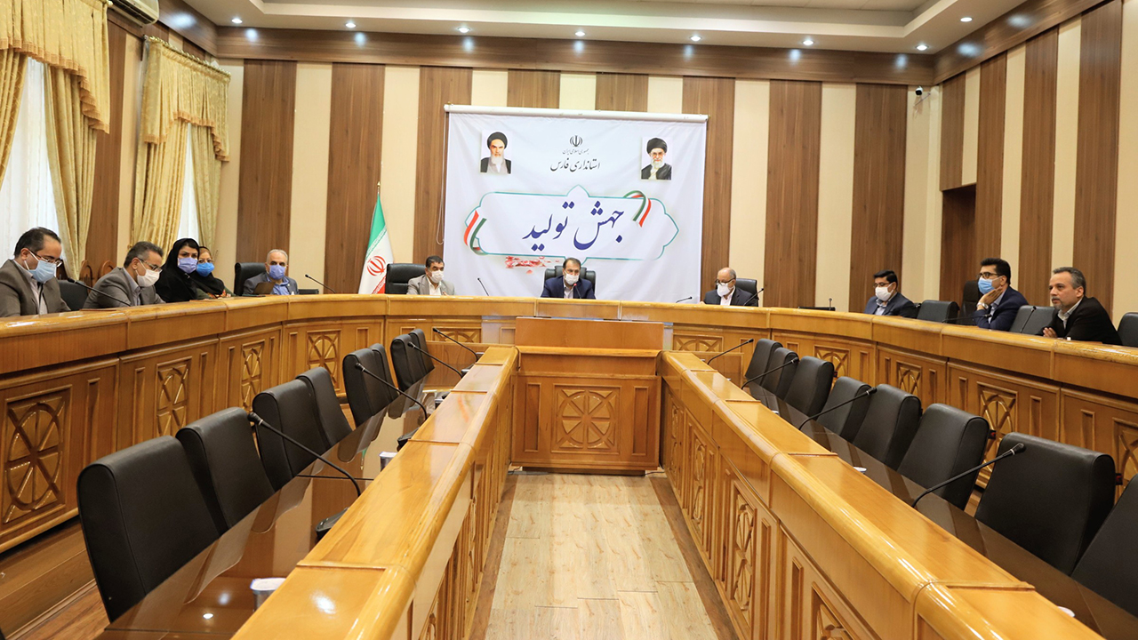 بررسی مشکلات بخش خصوصی/ ۸۰ کارت بازرگانی در استان فارس تعلیق شد