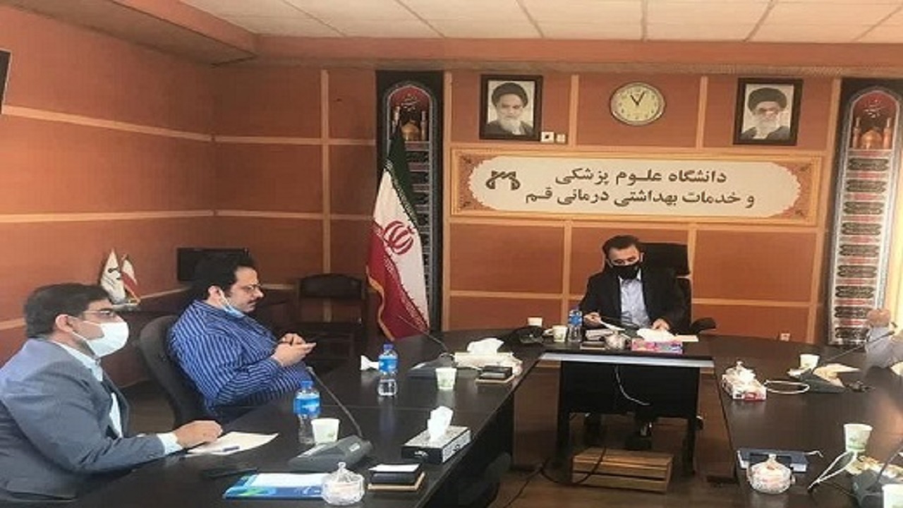 جلسه اضطراری رئیس دانشگاه علوم پزشکی قم و روسای بیمارستان ها برگزار شد