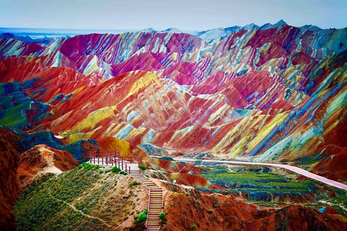 کوههای رنگین کمانی؛ از ایران تا کانادا کوههای رنگین کمانی؛ از ایران تا کانادا