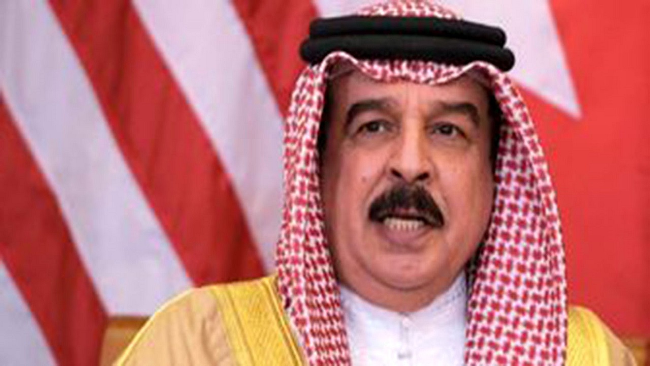 توئیت محمد حسینی در خصوص هدیه ترامپ به پادشاه بحرین