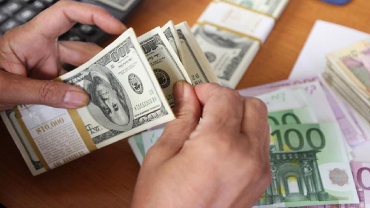 نرخ ارز آزاد در ۲۹ شهریور؛ قیمت دلار و یورو اندکی کاهش یافت