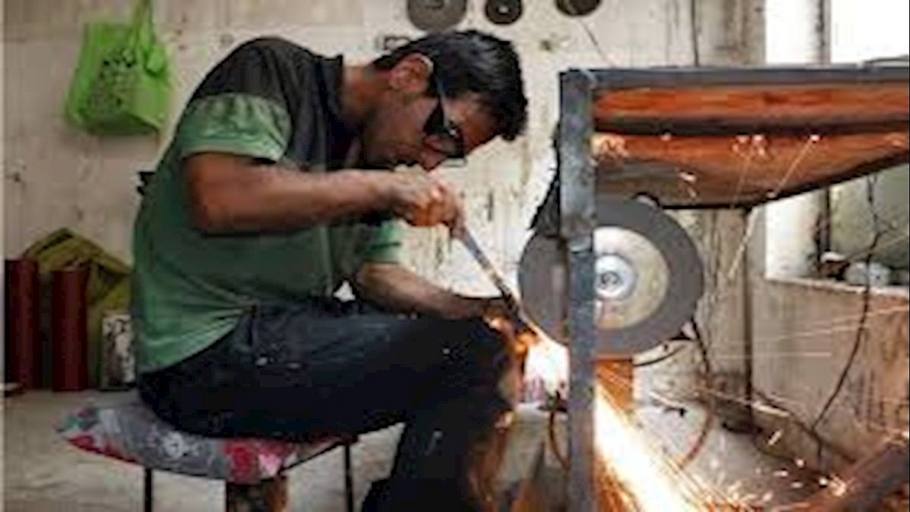 دست پر اردبیل در صنعت فراموش شده چاقوسازی