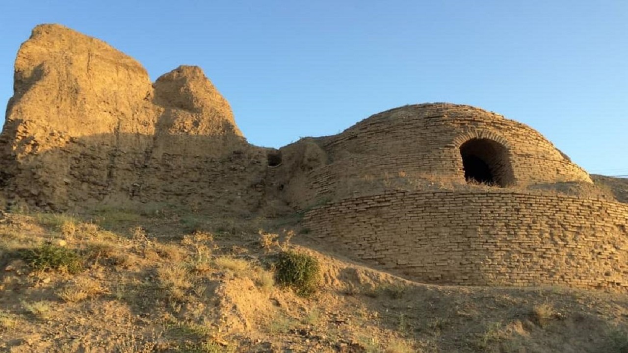 آغاز مرمت اثر تاریخی آب‌انبار و برج‌قلعه کاخک