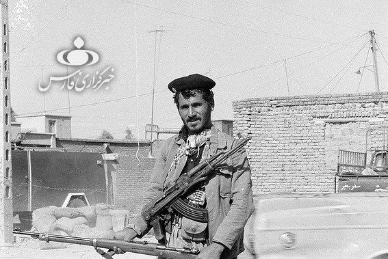 جوانی که با برنوی پدرش به جنگ آمد
