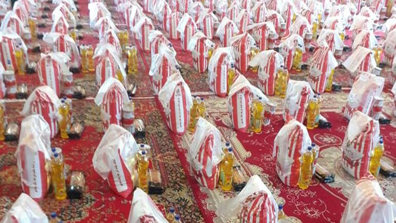توزیع ۴ هزار بسته حمایتی و نوشت افزار اوقاف و امور خیریه استان همدان در ماه محرم