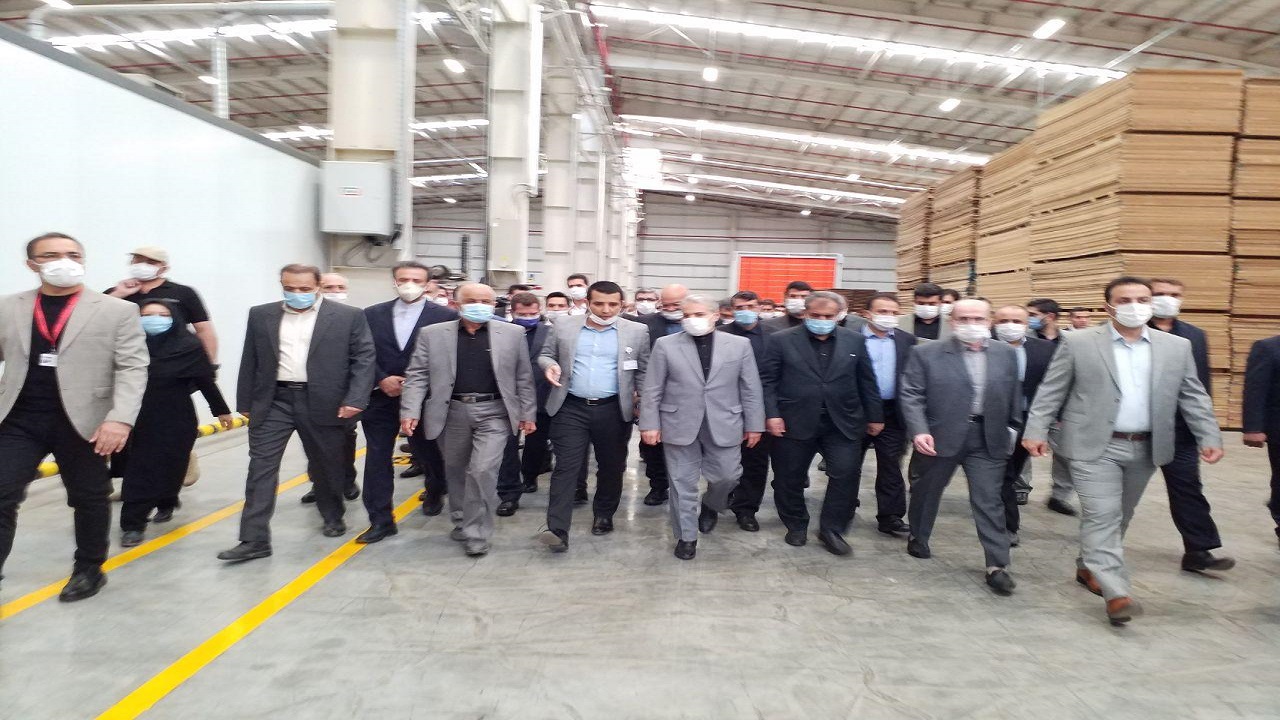 شرکت&zwnj;ای جی تی تولید کننده انواع ورقهای فشرده چوبی