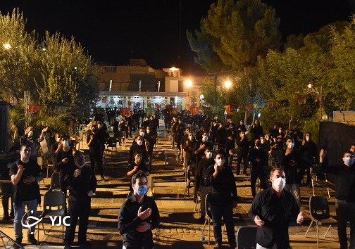 مردم سمنان در چهارمین شب محرم در سوگ مولای خود اشک ماتم ریختند مردم سمنان در چهارمین شب محرم در سوگ مولای خود اشک ماتم ریختند