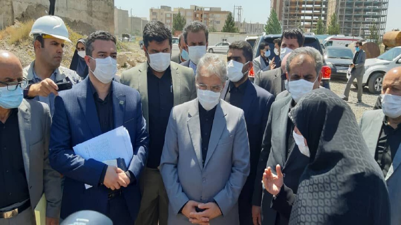 بازدید معاون رییس جمهور از بیمارستان ۷۰۰ تختخوابی استان قزوین