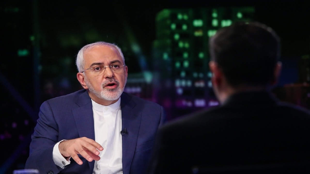 ظریف: آمریکایی‌ها باور ندارند قطعنامه‌ها برمی‌گردد/ اسم «ماشه» و «اسنپ بک» در قطعنامه ۲۲۳۱ وجود ندارد/ در حوزه دفاعی خودکفا هستیم