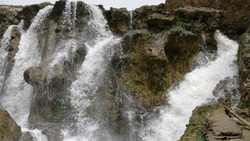 ثبت ملی ۳ اثر طبیعی چهارمحال و بختیاری