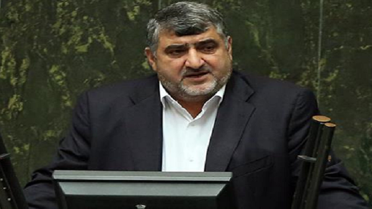 دلخوش: نهاده‌های کشاورزی مانده در گمرک دچار قارچ می‌شوند/ قاضی‌زاده هاشمی: معاون پارلمانی رئیس جمهور به موضوع دپوی نهاده‌های دامی رسیدگی کند