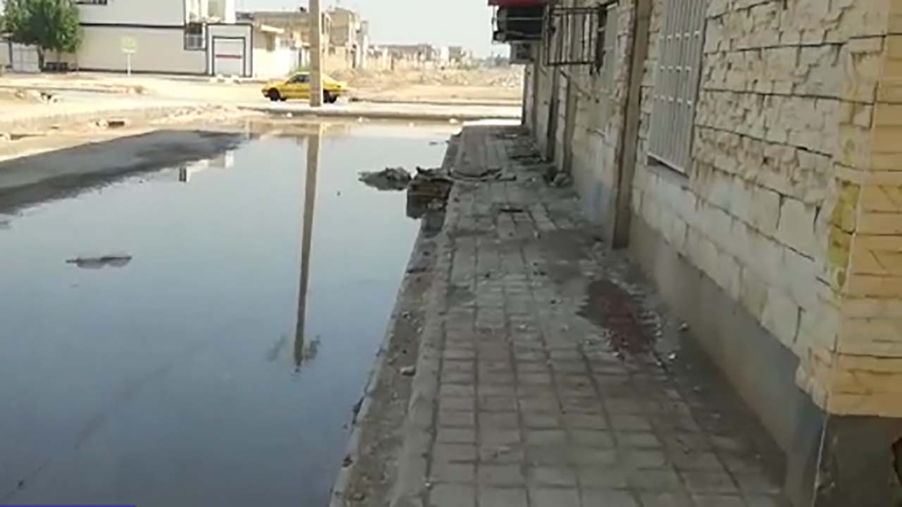 آبگرفتگی معابر مسکن مهر در خرمشهر + فیلم