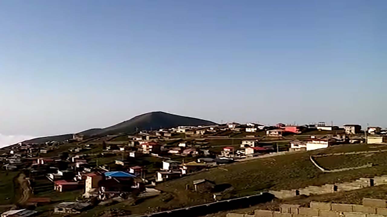چشم‌اندازی از طبیعت دیدنی روستای جواهردشت + فیلم